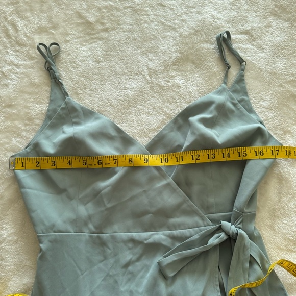 NWT Show Me Your MuMu Mariah Wrap Dress in Silver Sage Crisp - Picture 7 of 8